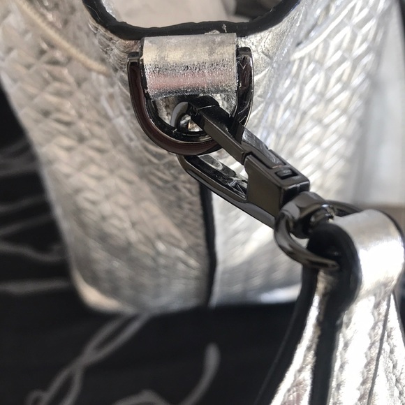 Leather bag - Picture 8 of 8